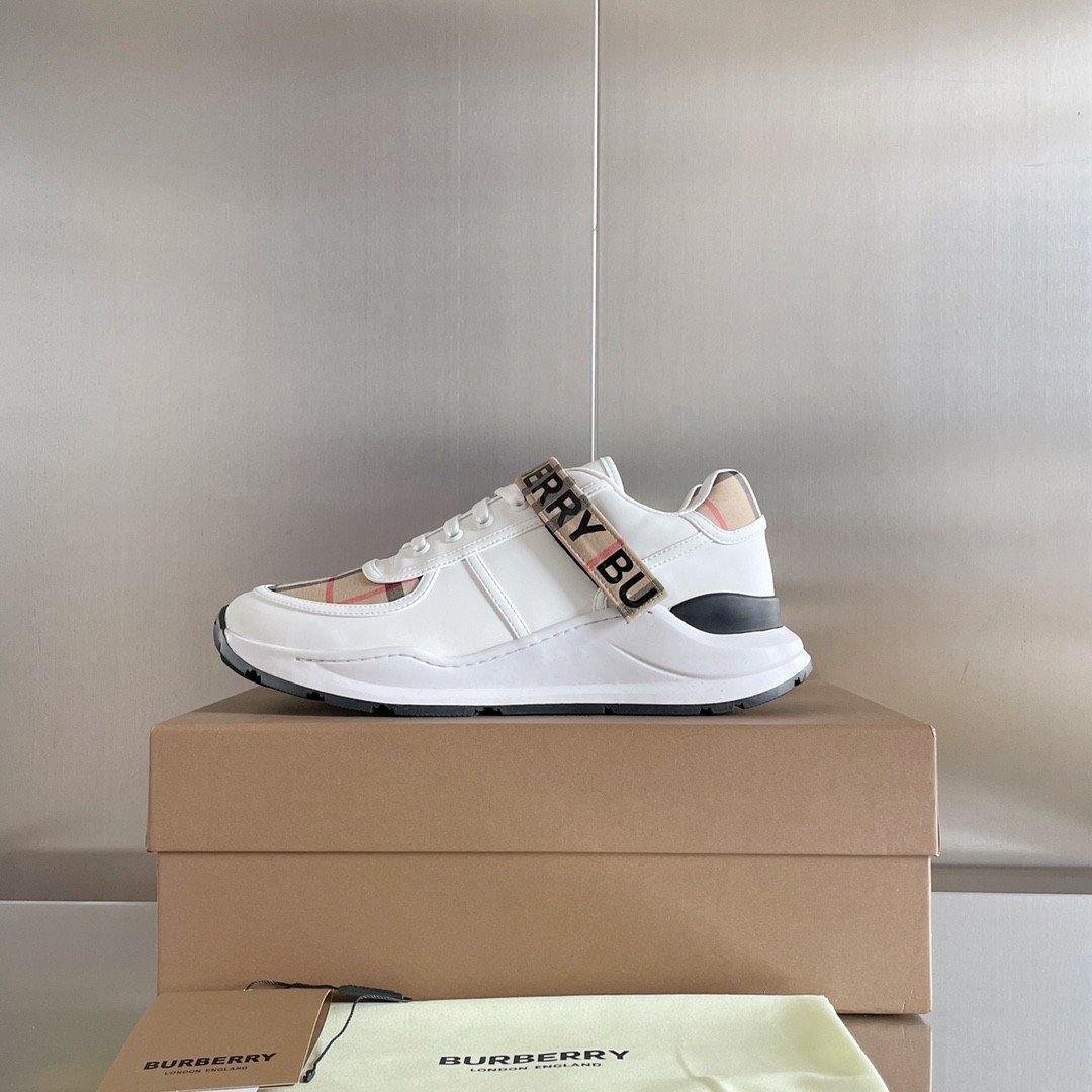 Burberry sneakers