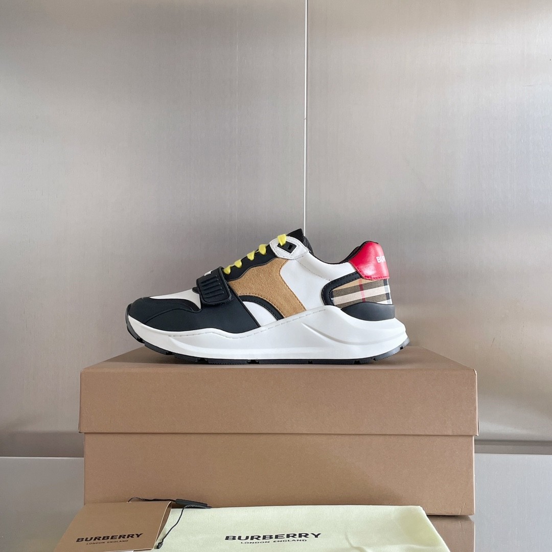 Burberry sneakers
