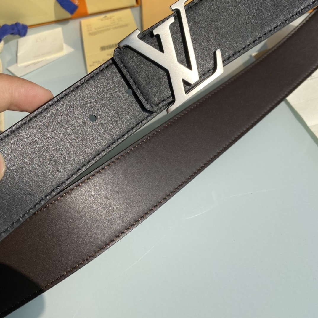 Louis Vuitton men's leather belt