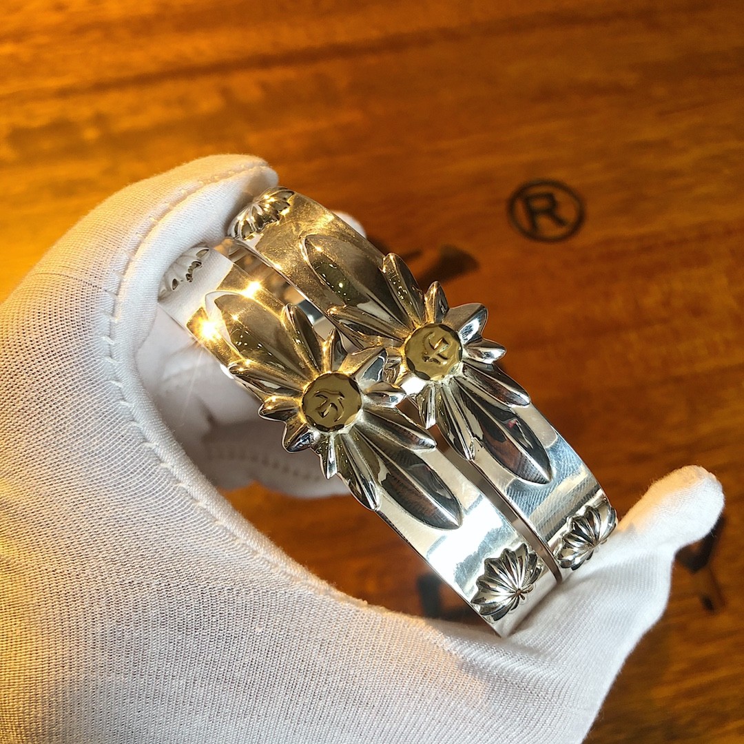 𝐆𝐨𝐫𝐨𝐬 Takahashi Wulang Point Gold Sun Flying Bird Bracelet