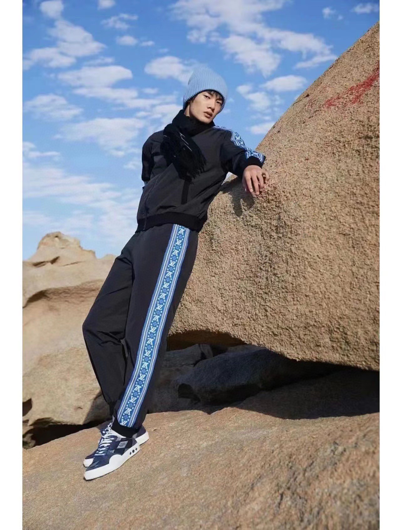 Louis Vuitton LV 23ss Fel Island Blue Ribbon Stripe Sports Set Stand up Collar Jacket