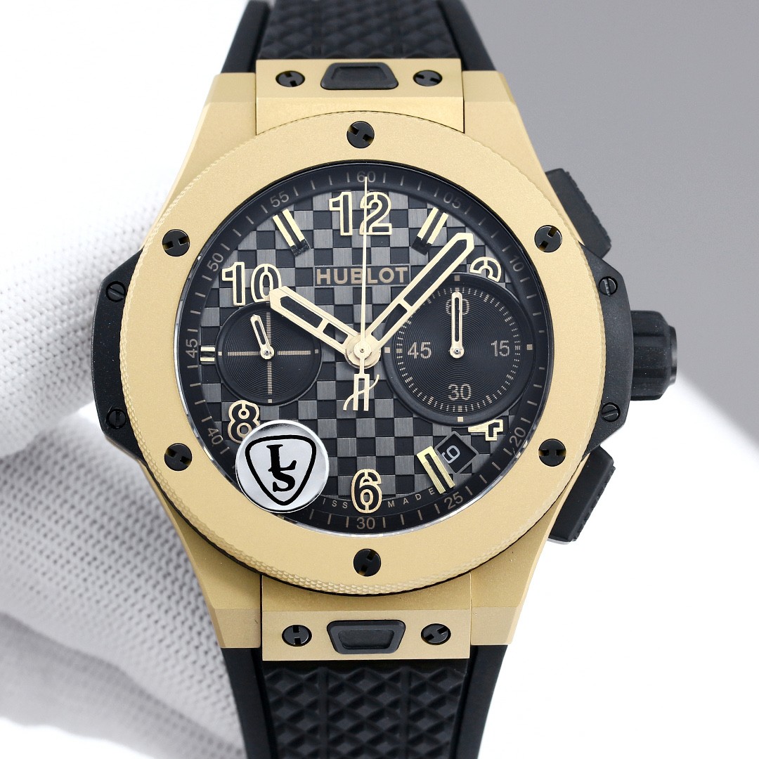 LS Factory presents Hublot BIG BANG 431.OM.1338.RX series 20th Anniversary Edition.