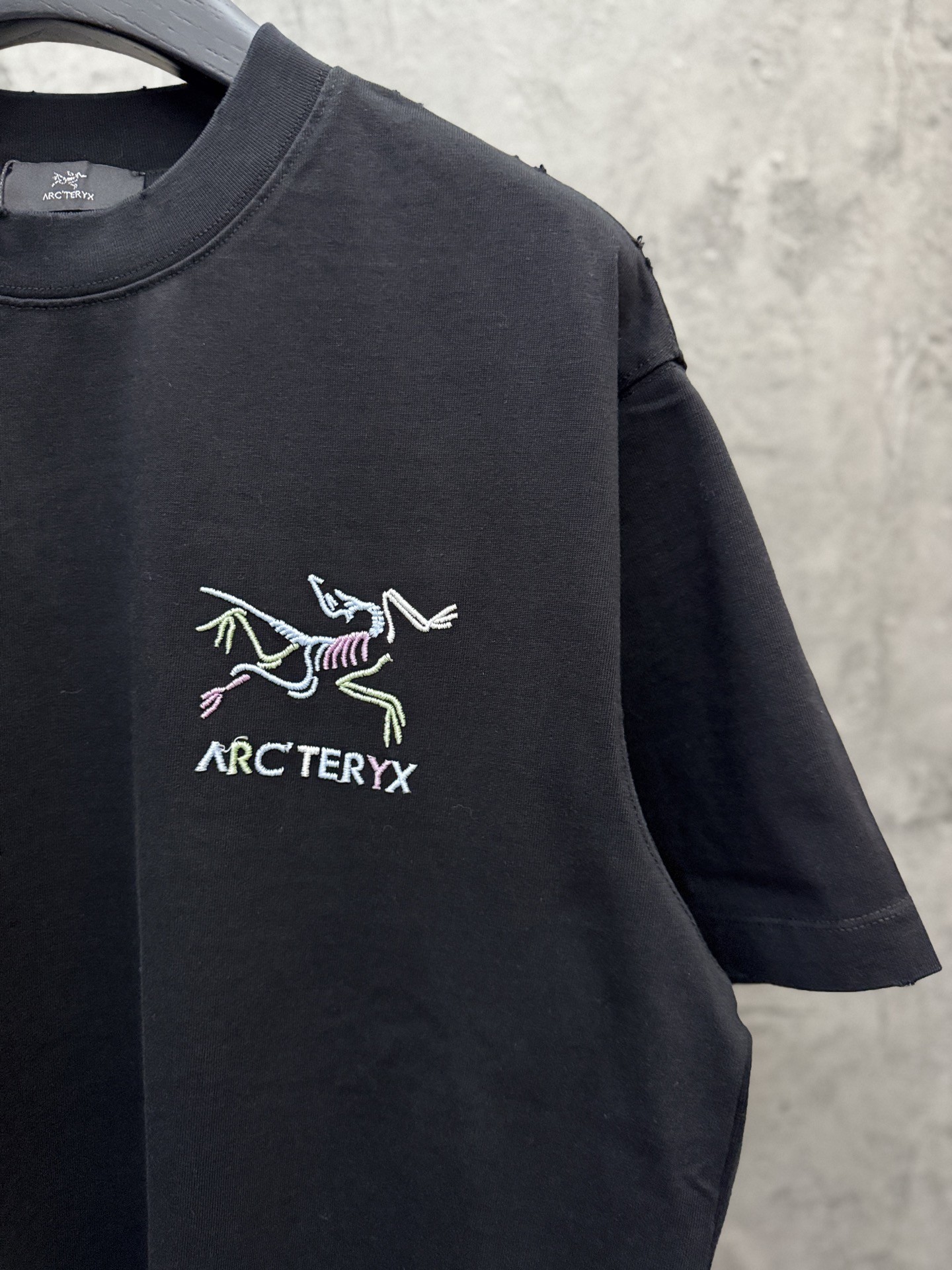 Arc'teryx short-sleeved shirt