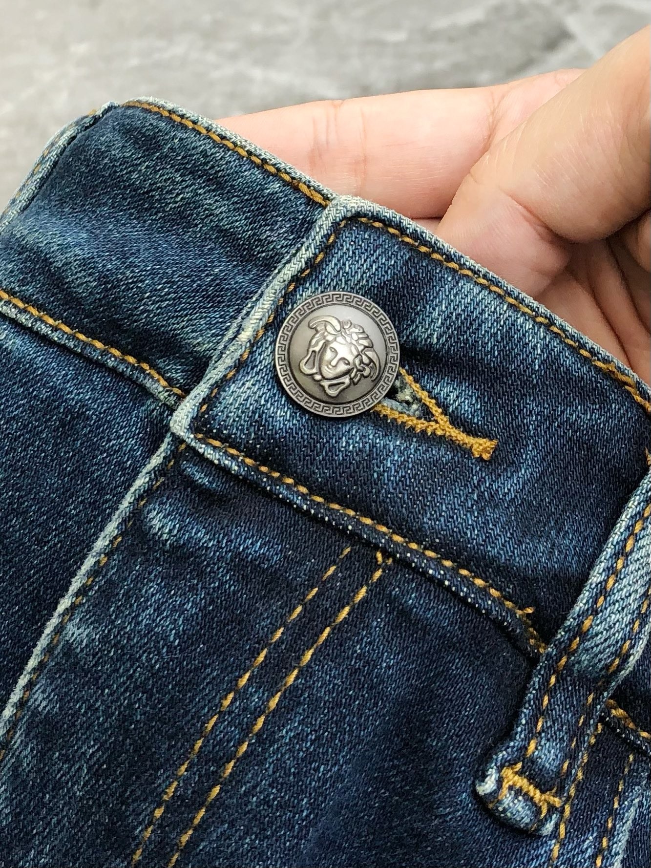 Versace 2025 Early Autumn New Men's Slim Fit Jeans