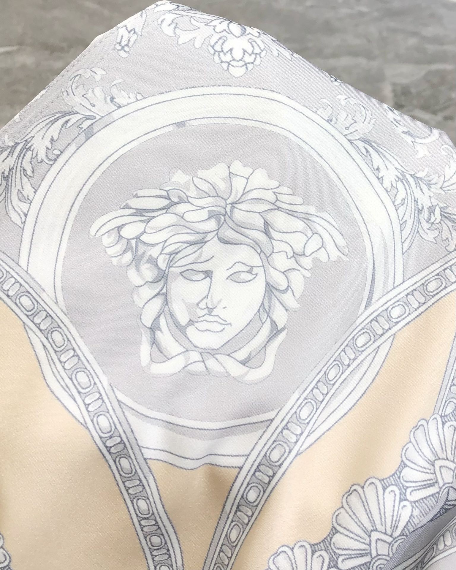 Versace 2025 New Men's Casual Long-Sleeved Shirt
