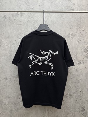 Arc'teryx short-sleeved shirt